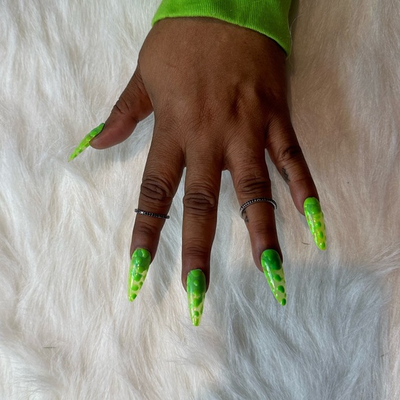 “AREA 59 Alligator” Press On Set by LoveScottiNails - Picture 2 of 8